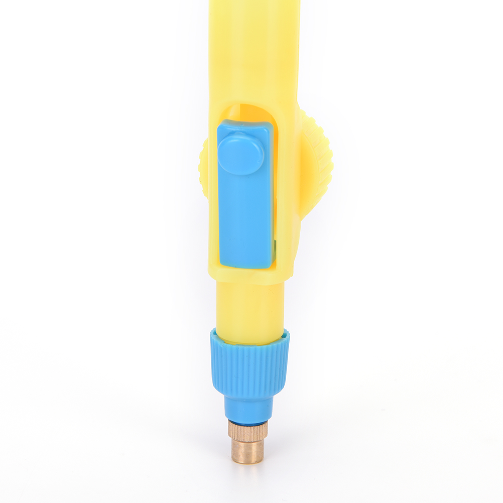 Compact Adjustable Air Pump Spray Bottle - Lightweight Garden Sprayer for Easy Use