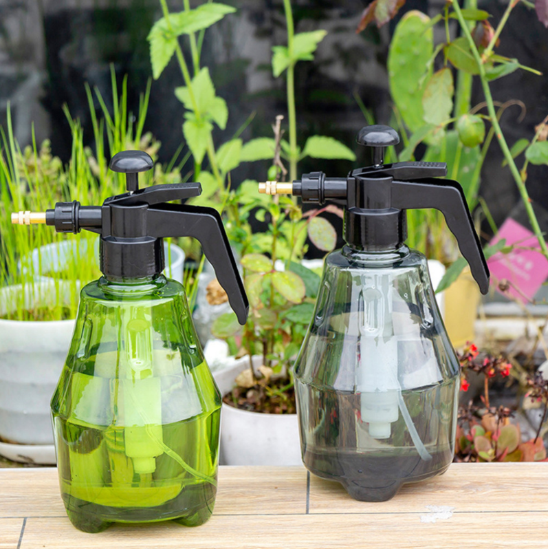 Manual Pressure Pump Spray Bottle - Efficient Sprayer for Garden and Plant Care