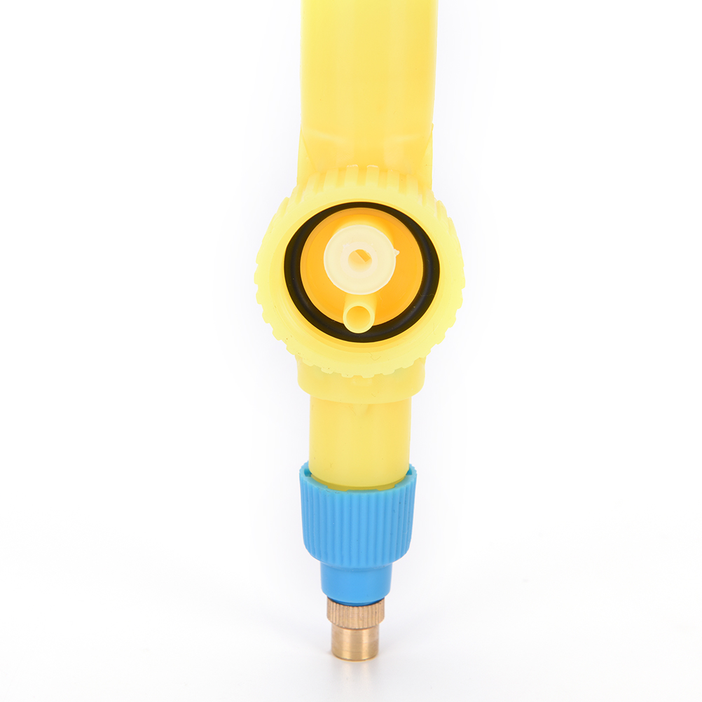 Compact Adjustable Air Pump Spray Bottle - Lightweight Garden Sprayer for Easy Use