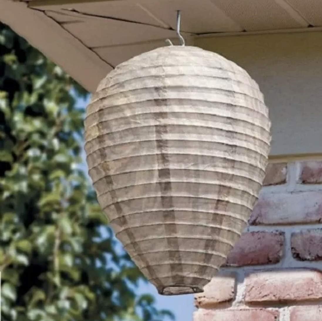 Wasp Repellent Lamp – Hanging Insect Defense Net for Outdoor Protection