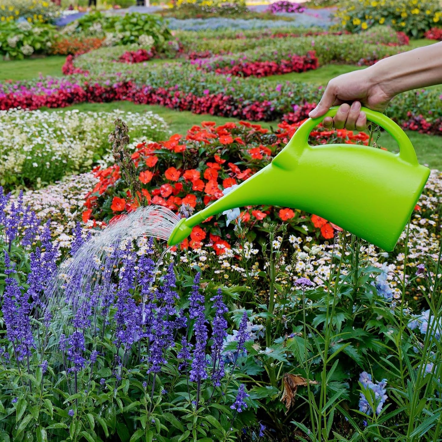Easy-Grip Garden Watering Can – Ergonomic Spout Design for Effortless Pouring