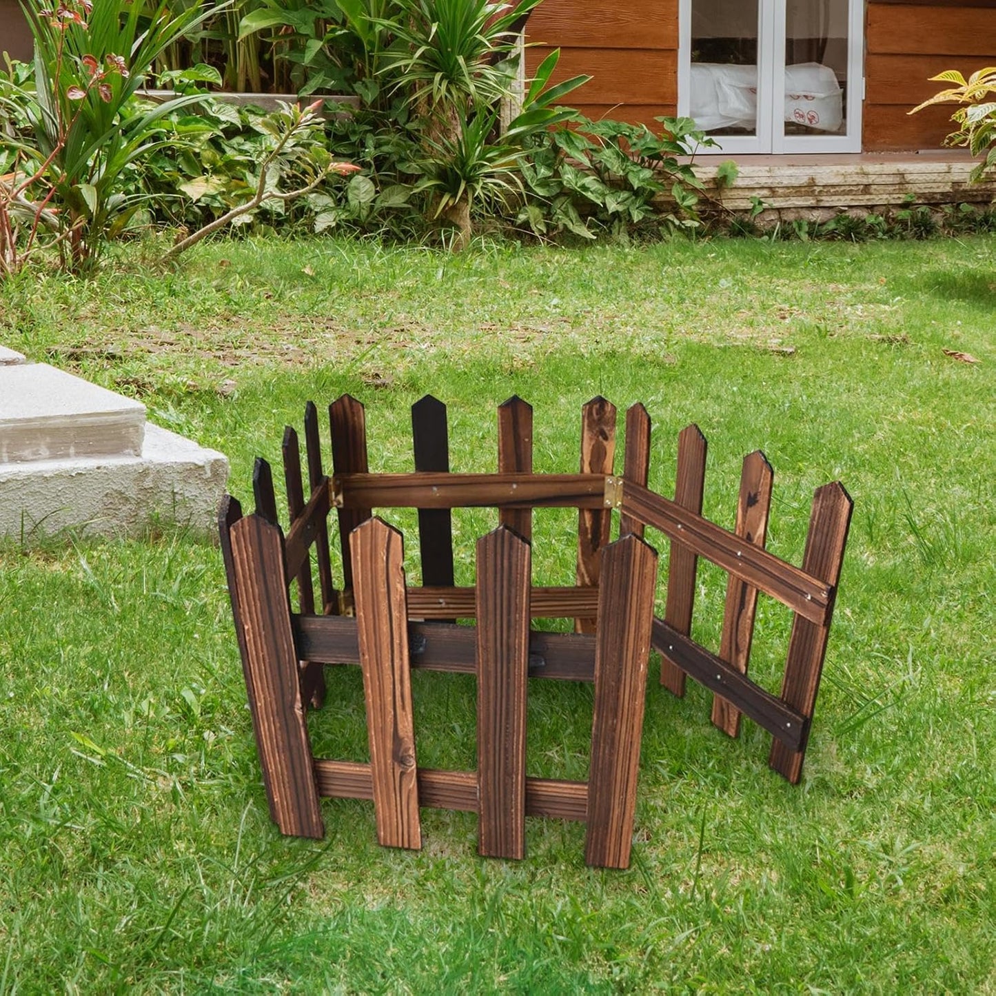 Wooden Garden Border Fence – Decorative Edging for Flower Beds and Outdoor Spaces