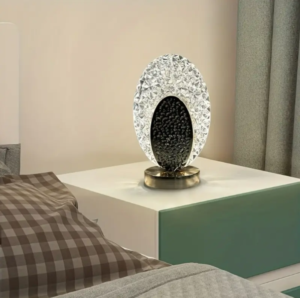Chic Peacock-Design Table Lamp