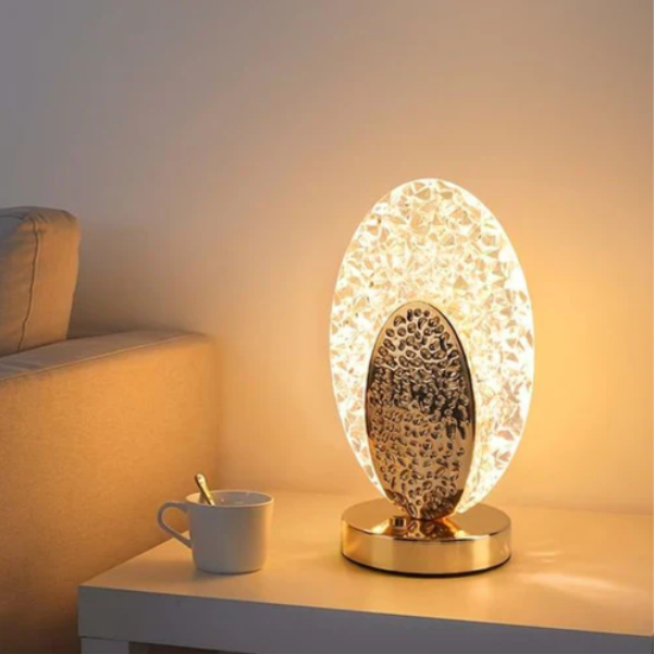 Chic Peacock-Design Table Lamp