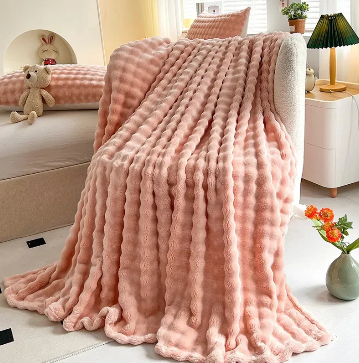 Plush Bubble-Texture Fleece Blanket