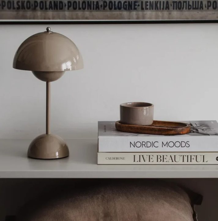 Modern Elegant Touch Desk Lamp