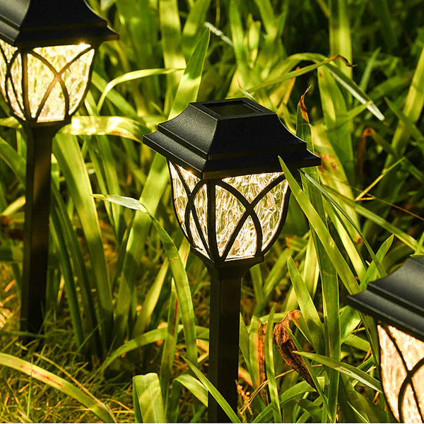 Solar Garden Lamps with Elegant Design – Outdoor Lighting for Natural Charm