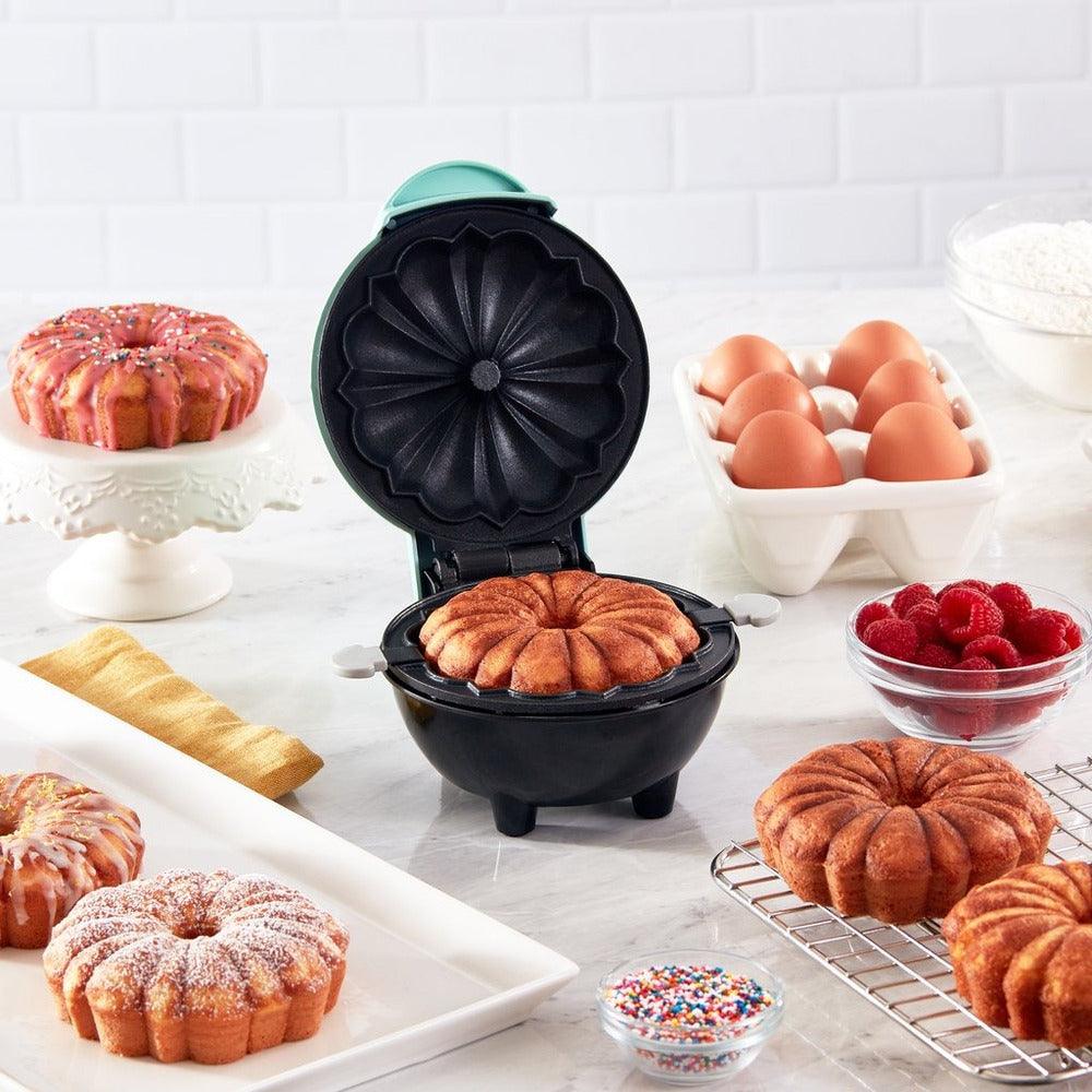 Compact Mini Bundt Cake Maker – Easy-to-Use Cake Maker for Perfect Mini Cakes