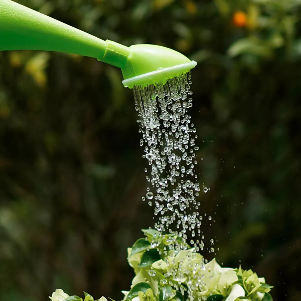 Easy-Grip Garden Watering Can – Ergonomic Spout Design for Effortless Pouring