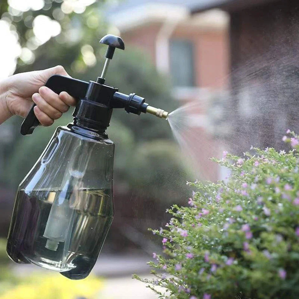 Manual Pressure Pump Spray Bottle - Efficient Sprayer for Garden and Plant Care