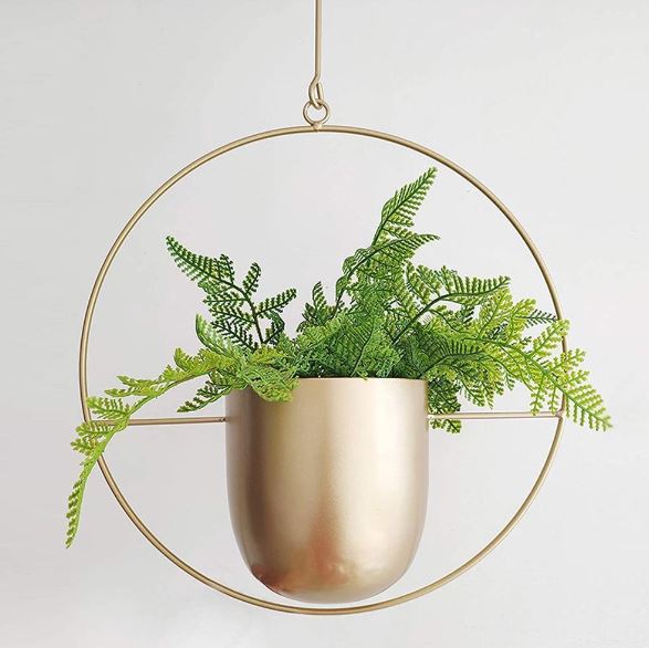Stylish Hanging Planter For Indoor & Outdoor Spaces