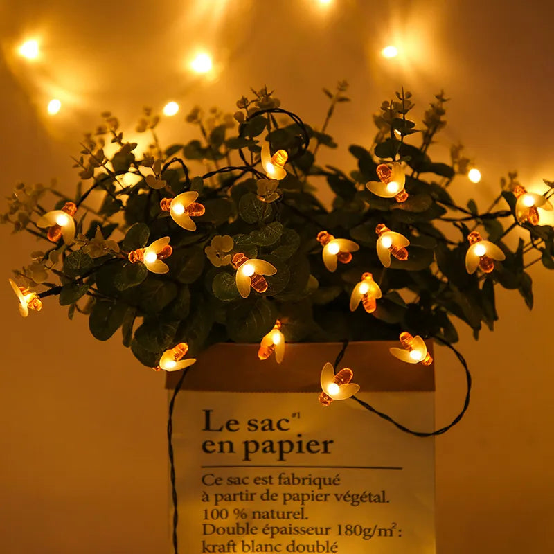 Solar LED Bee Fairy Lights - Decorative Outdoor Lighting for Garden and Patio
