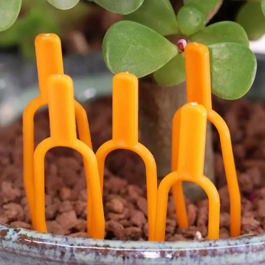 Plastic Plant Support Clips for Enhanced Stability in Gardens