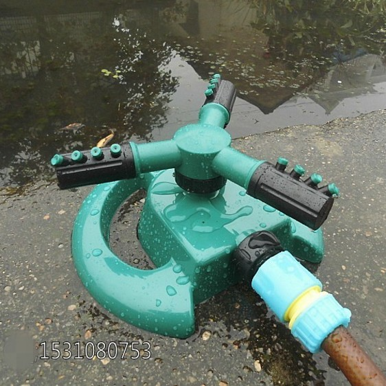 360° Rotating Garden Sprinkler – Adjustable Lawn Irrigation System for Efficient Watering