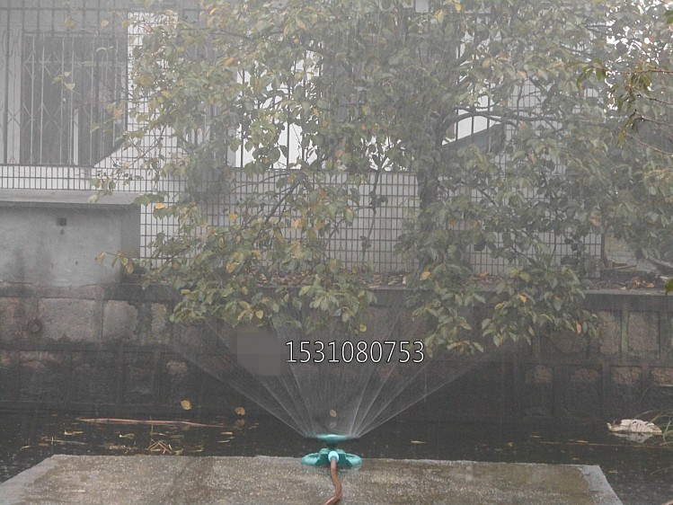 360° Rotating Garden Sprinkler – Adjustable Lawn Irrigation System for Efficient Watering