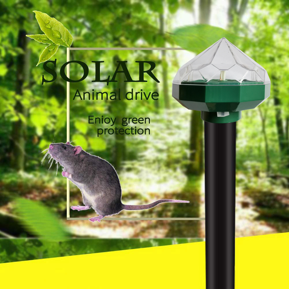 Solar-Powered Animal Repeller – Eco-Friendly Device for Garden & Yard Rodent Control