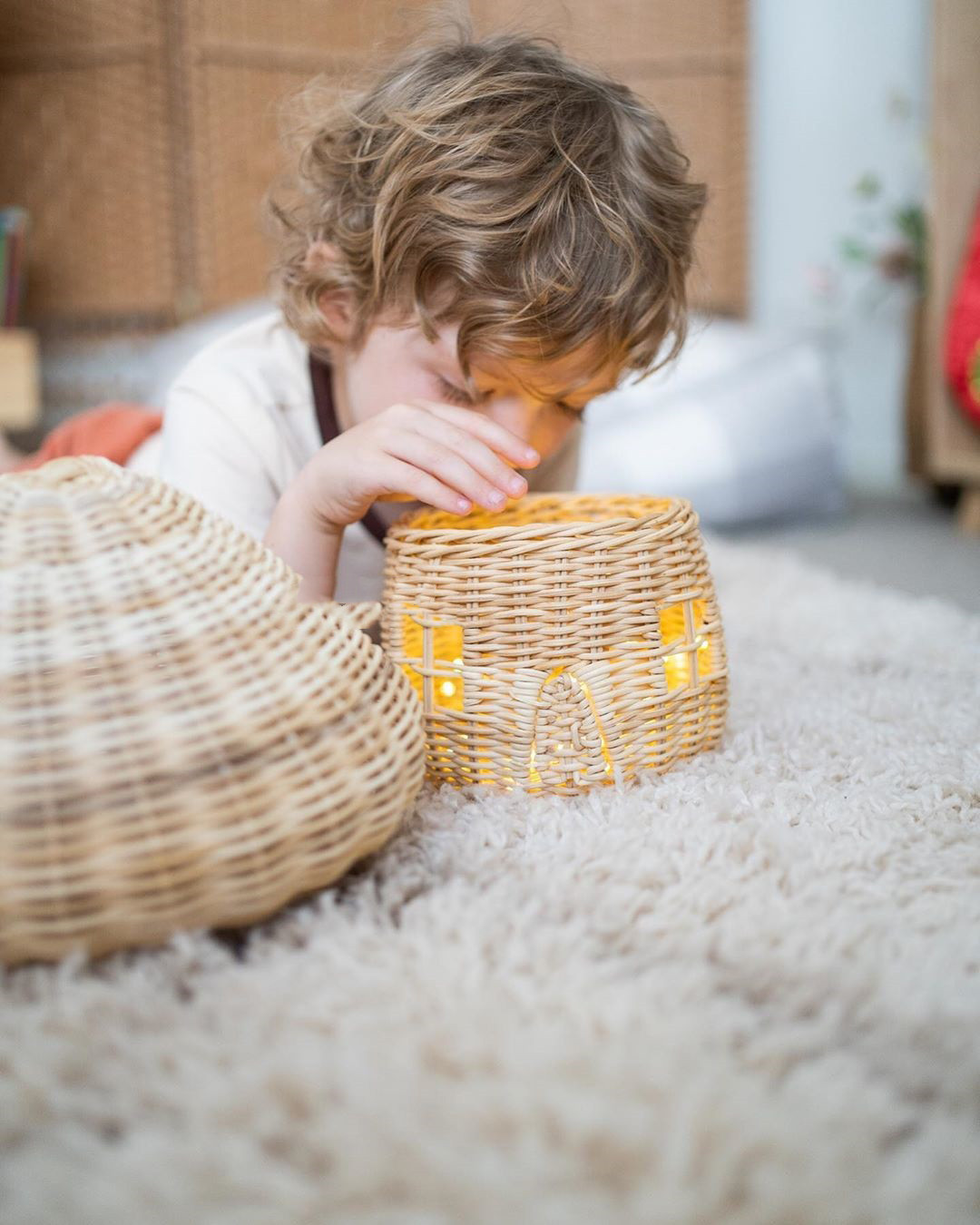 Handcrafted Rattan Mushroom Figurine - Charming Wicker Decoration for Home Decor
