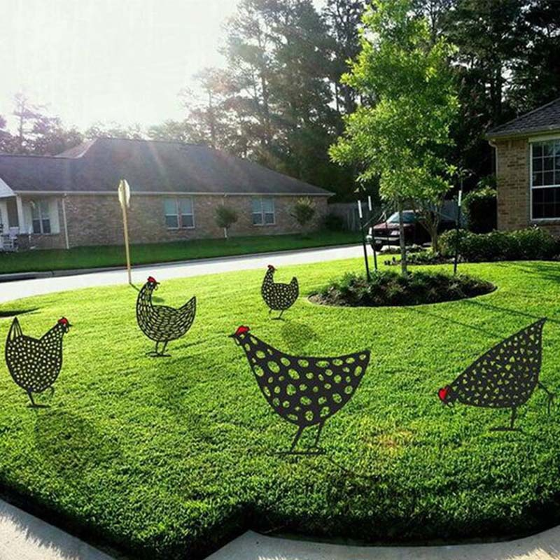 Decorative Metal Garden Chickens – Outdoor Garden Plug Statues for Lawn Decor