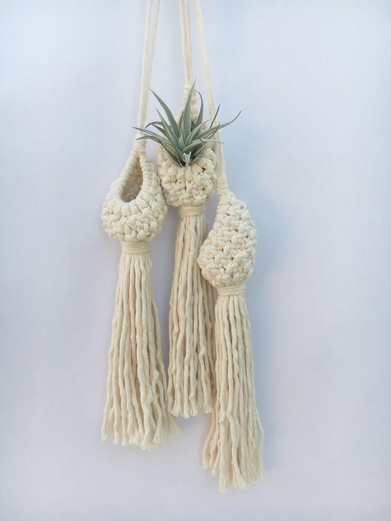 Boho Chic Handmade Macramé Plant Hanger - Decorative Suspension for Indoor Plants