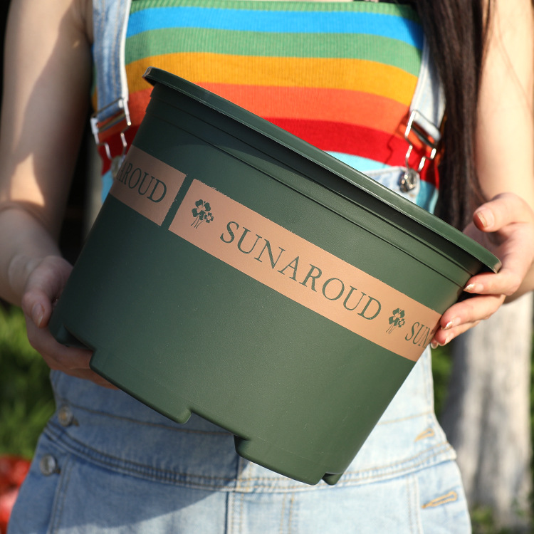 Durable Plastic Flower Pot – Weather-Resistant Planter for Garden & Balcony