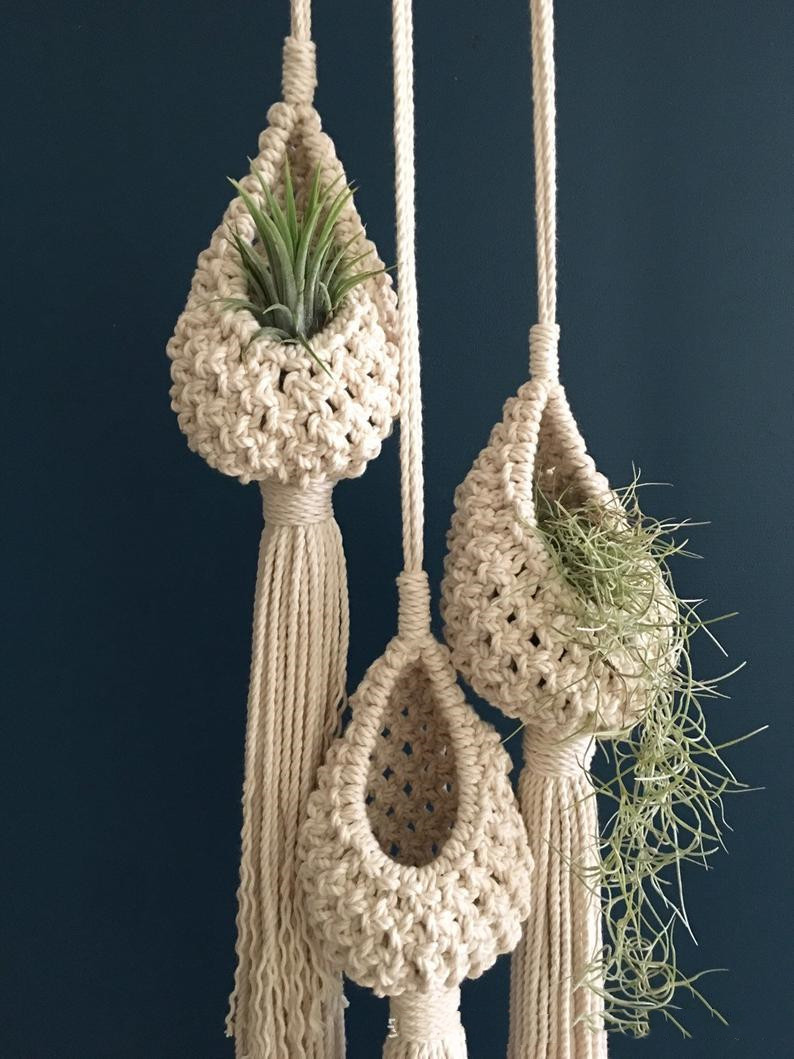 Boho Chic Handmade Macramé Plant Hanger - Decorative Suspension for Indoor Plants