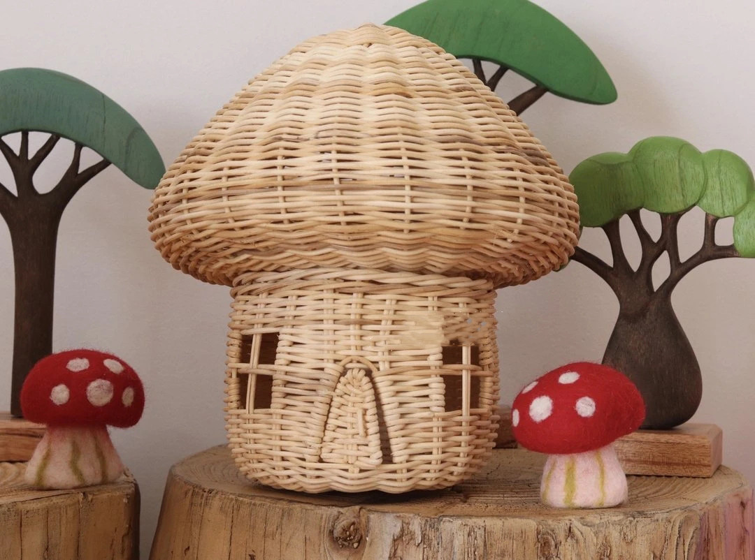Handcrafted Rattan Mushroom Figurine - Charming Wicker Decoration for Home Decor