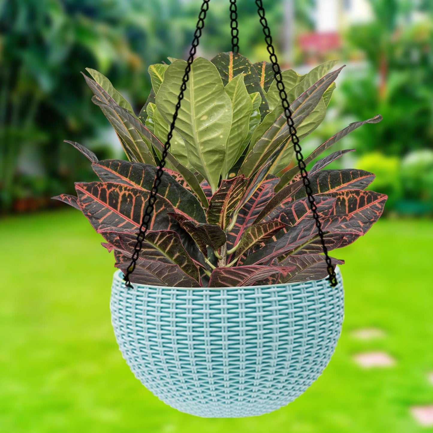 Woven Hanging Plant Basket with Chain - Perfect for Balcony and Garden Display