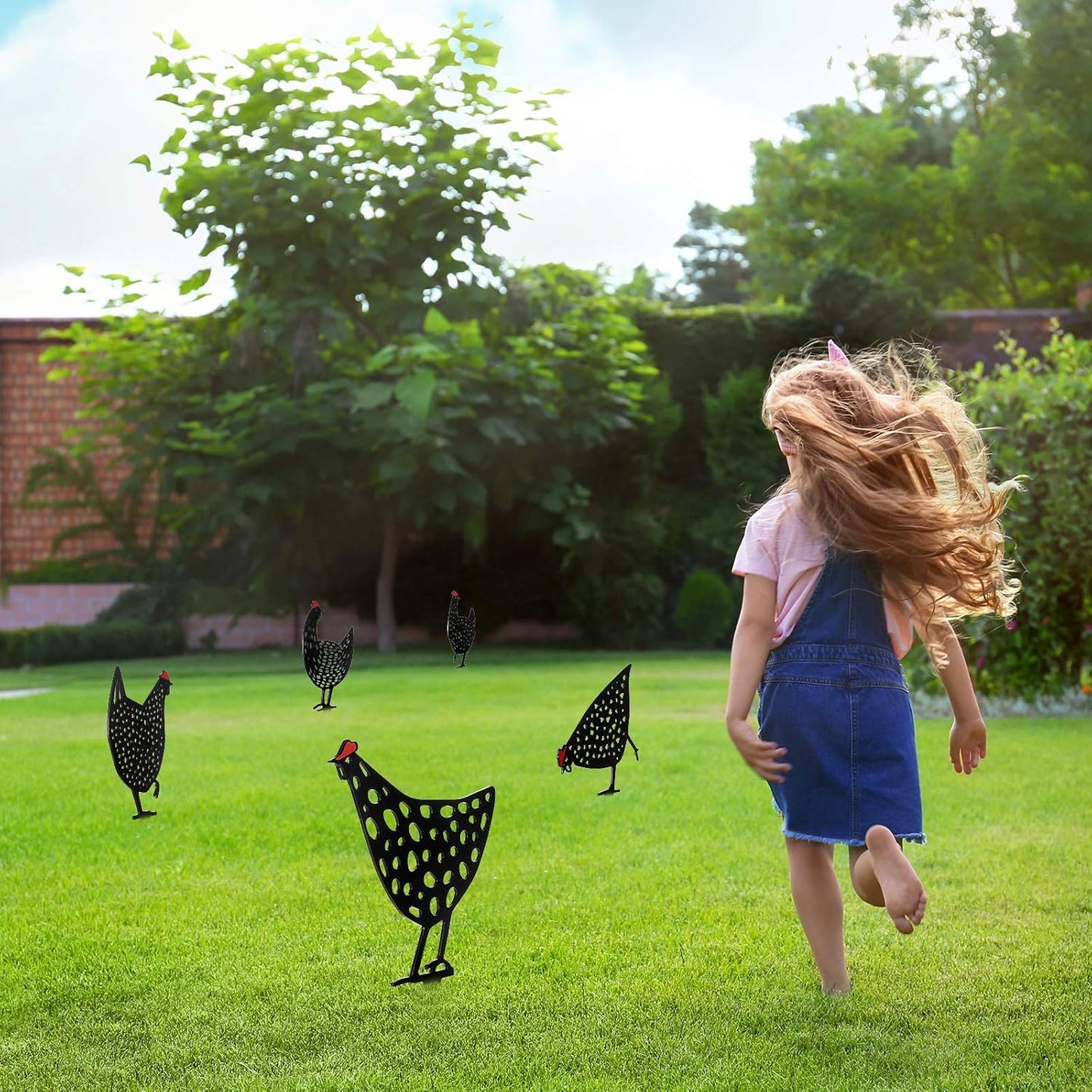 Decorative Metal Garden Chickens – Outdoor Garden Plug Statues for Lawn Decor