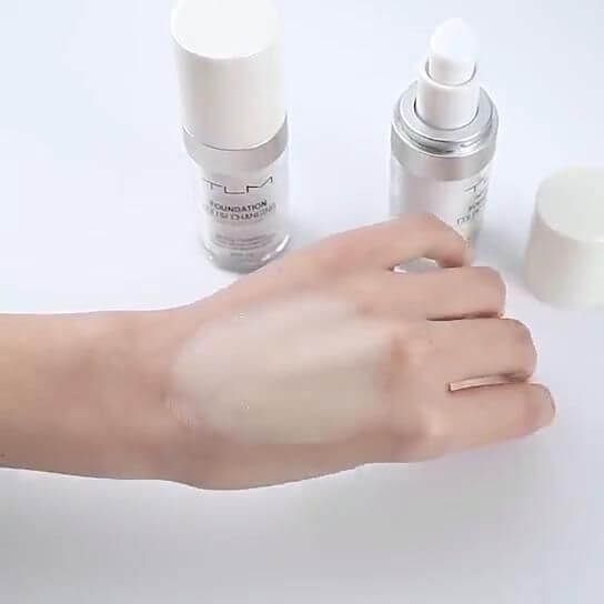 Color-Adapting Foundation for Flawless Coverage and Perfect Skin Match