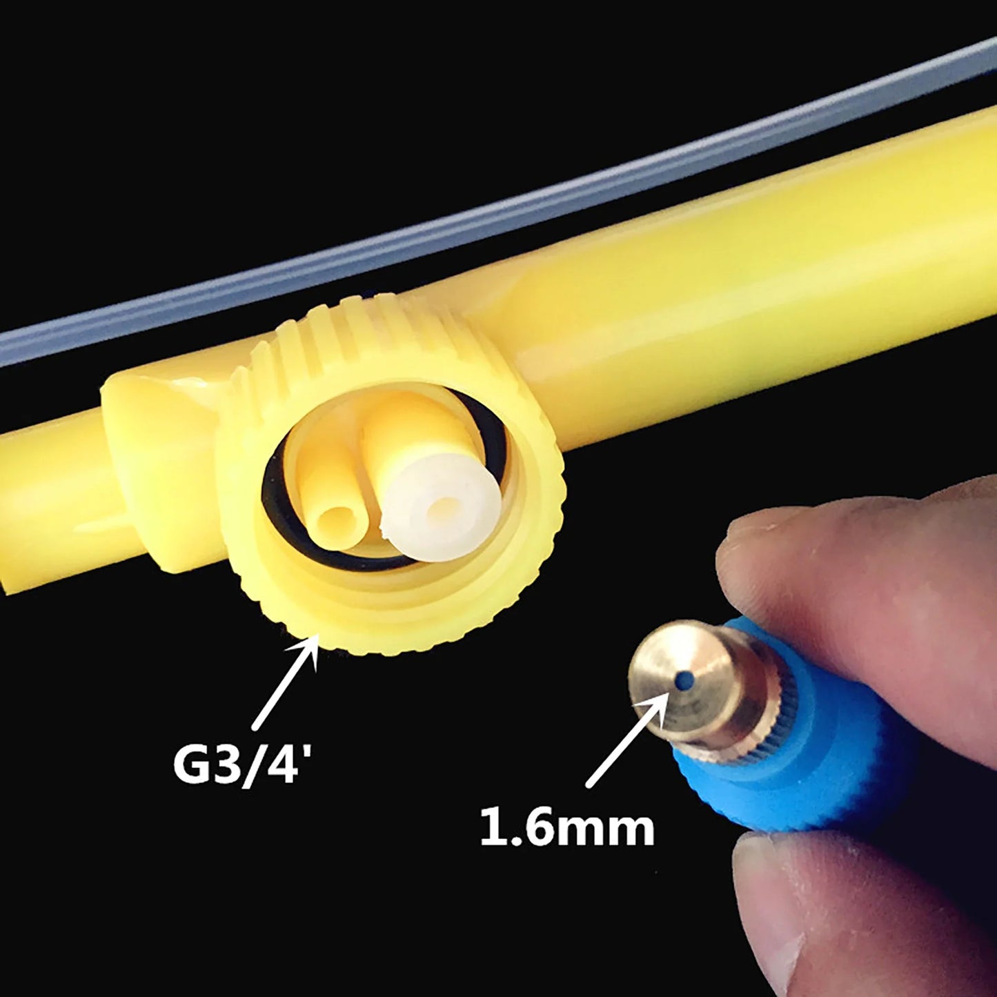 Compact Adjustable Air Pump Spray Bottle - Lightweight Garden Sprayer for Easy Use