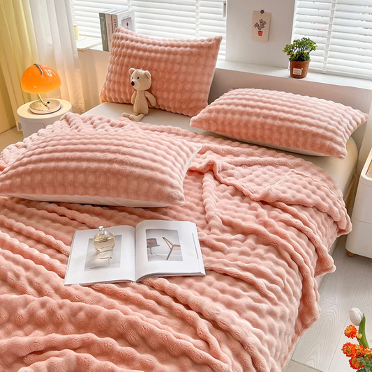 Plush Bubble-Texture Fleece Blanket