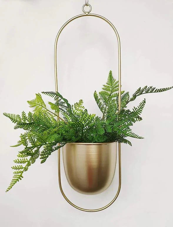 Stylish Hanging Planter For Indoor & Outdoor Spaces