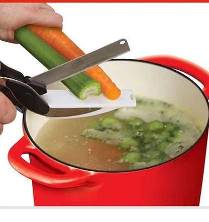 2-in-1 Kitchen Scissor and Cutting Board for Easy Vegetable Prep