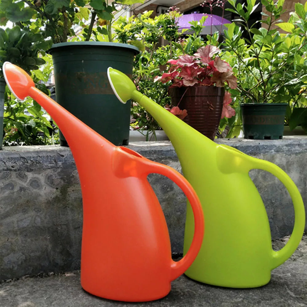Easy-Grip Garden Watering Can – Ergonomic Spout Design for Effortless Pouring